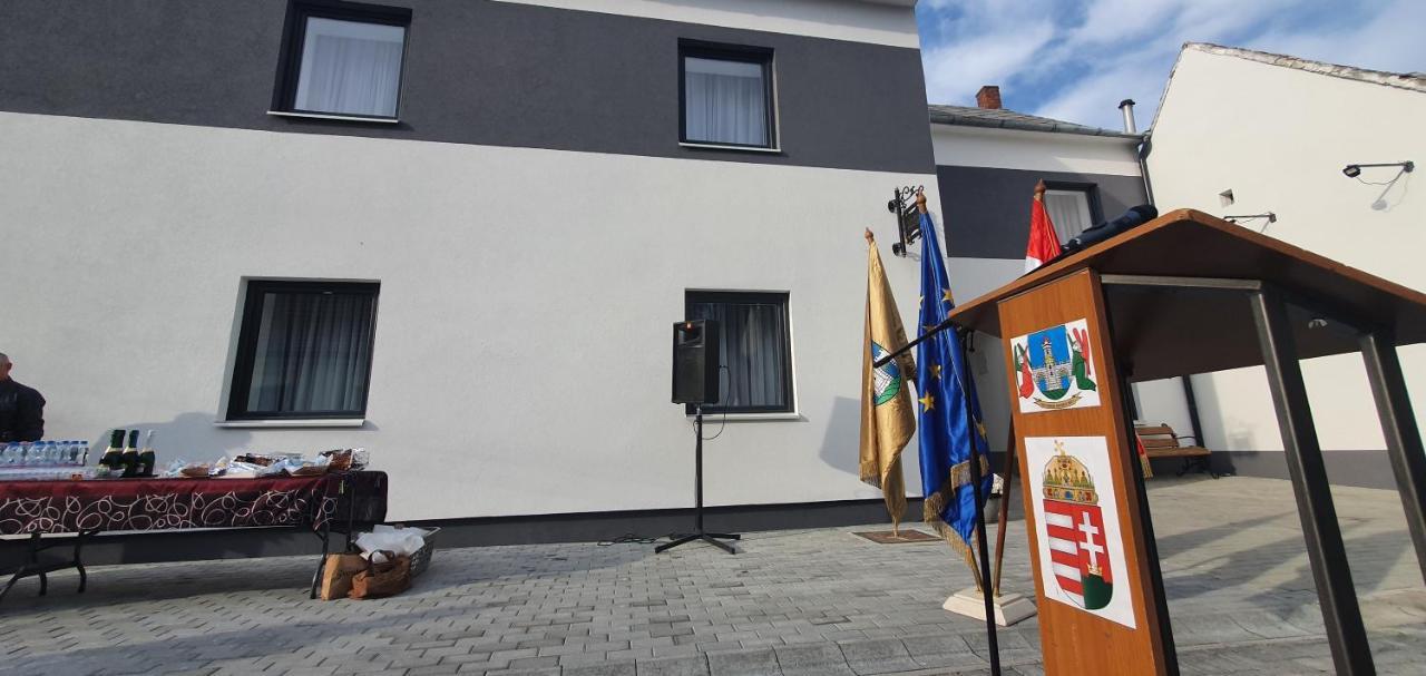 Koszeg Panzio Bed & Breakfast Luaran gambar